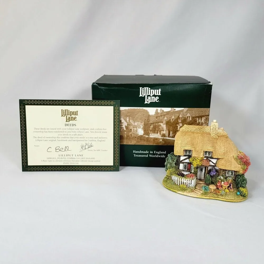Lilliput Lane Little Garden Party L2570 Vintage 2002 Cottagecore Fairy House